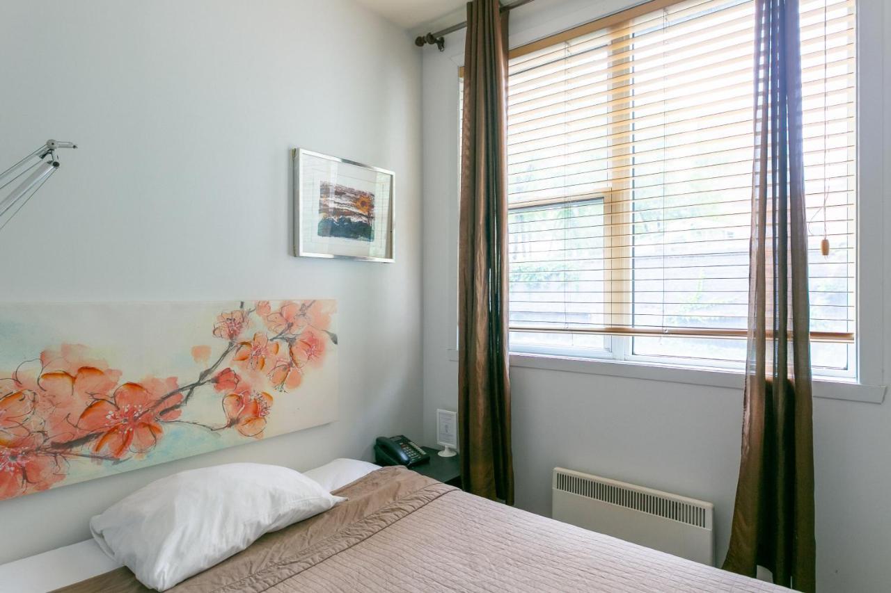 Auberge & Hotel Montreal Espace Confort Екстер'єр фото