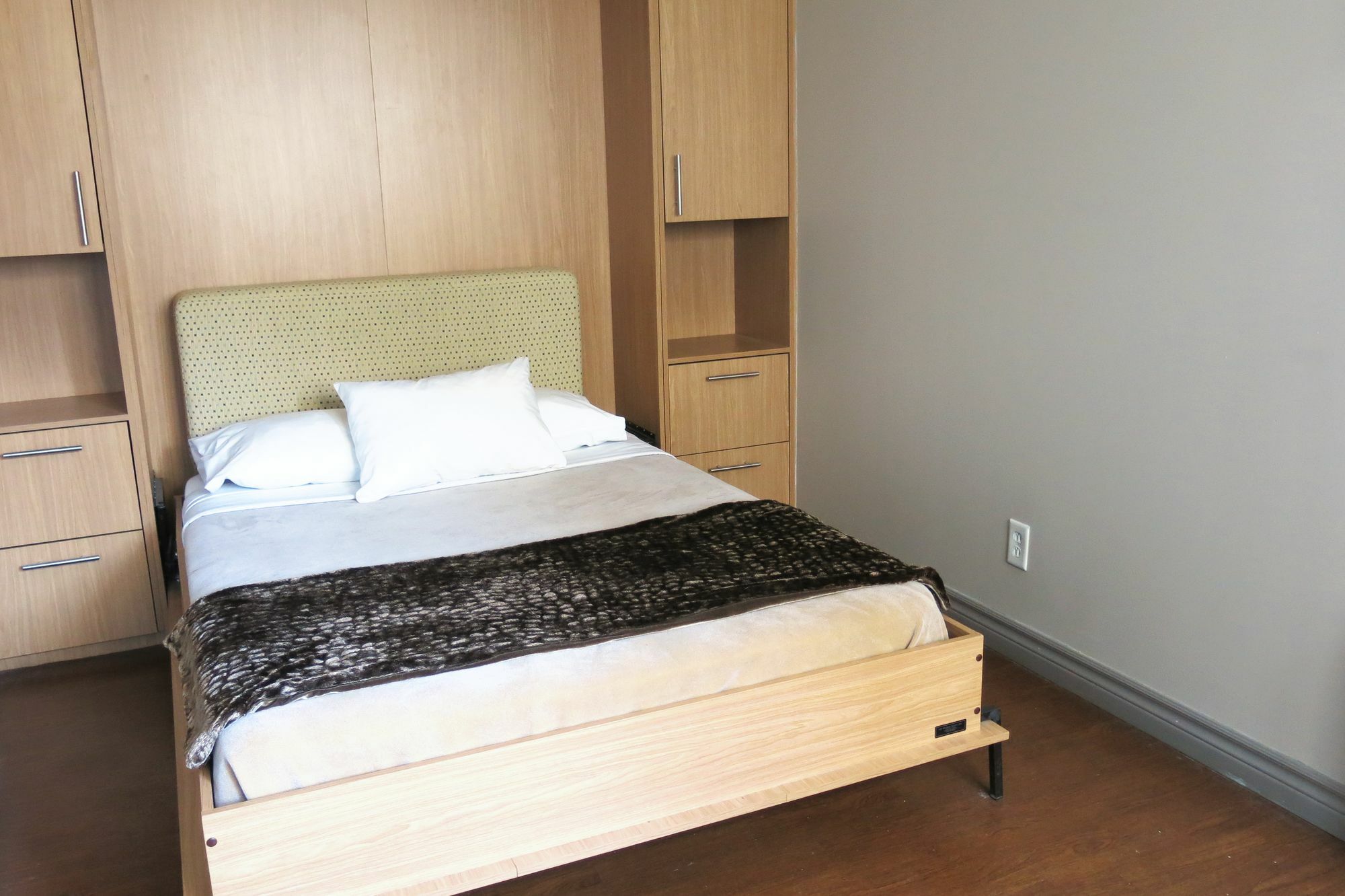 Auberge & Hotel Montreal Espace Confort Екстер'єр фото