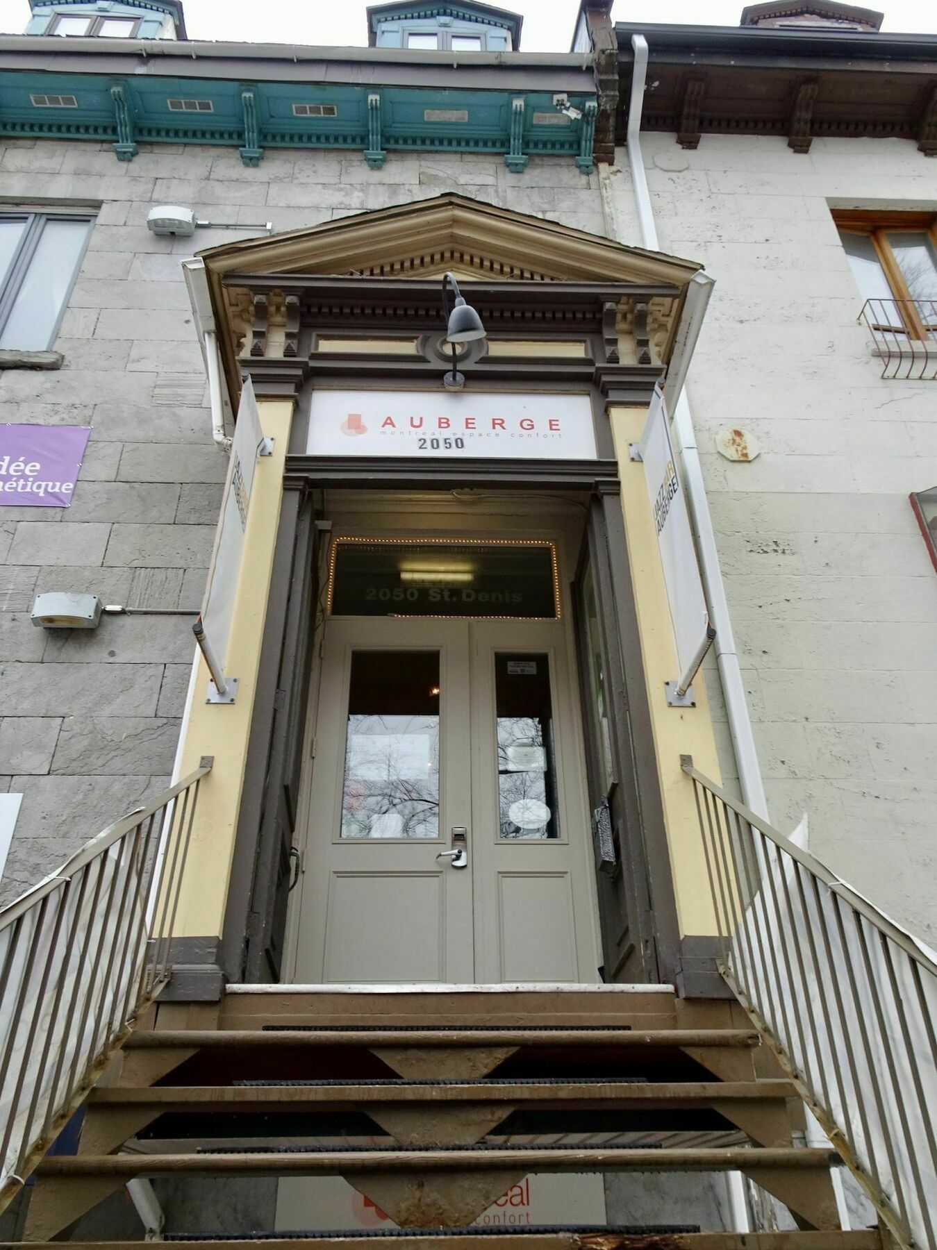 Auberge & Hotel Montreal Espace Confort Екстер'єр фото