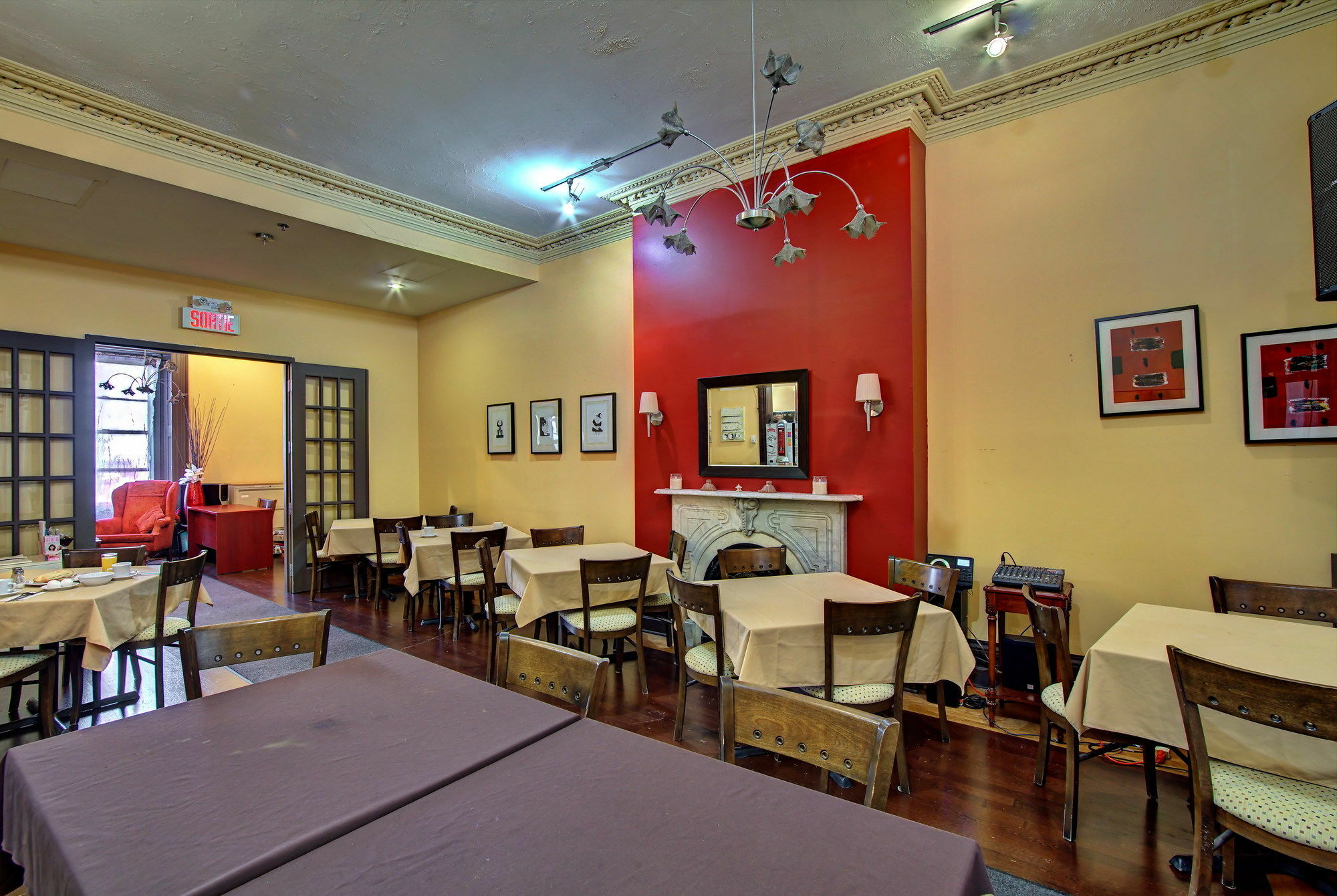 Auberge & Hotel Montreal Espace Confort Екстер'єр фото