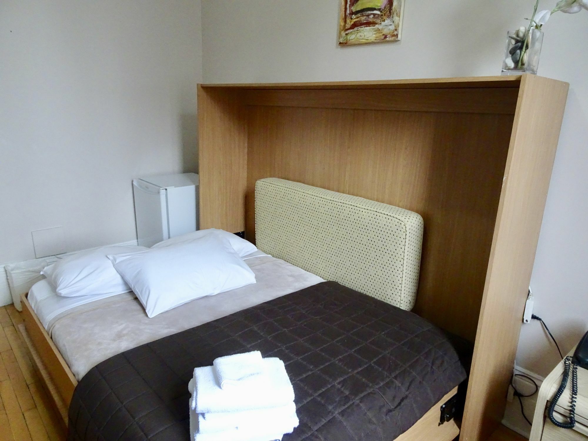 Auberge & Hotel Montreal Espace Confort Екстер'єр фото