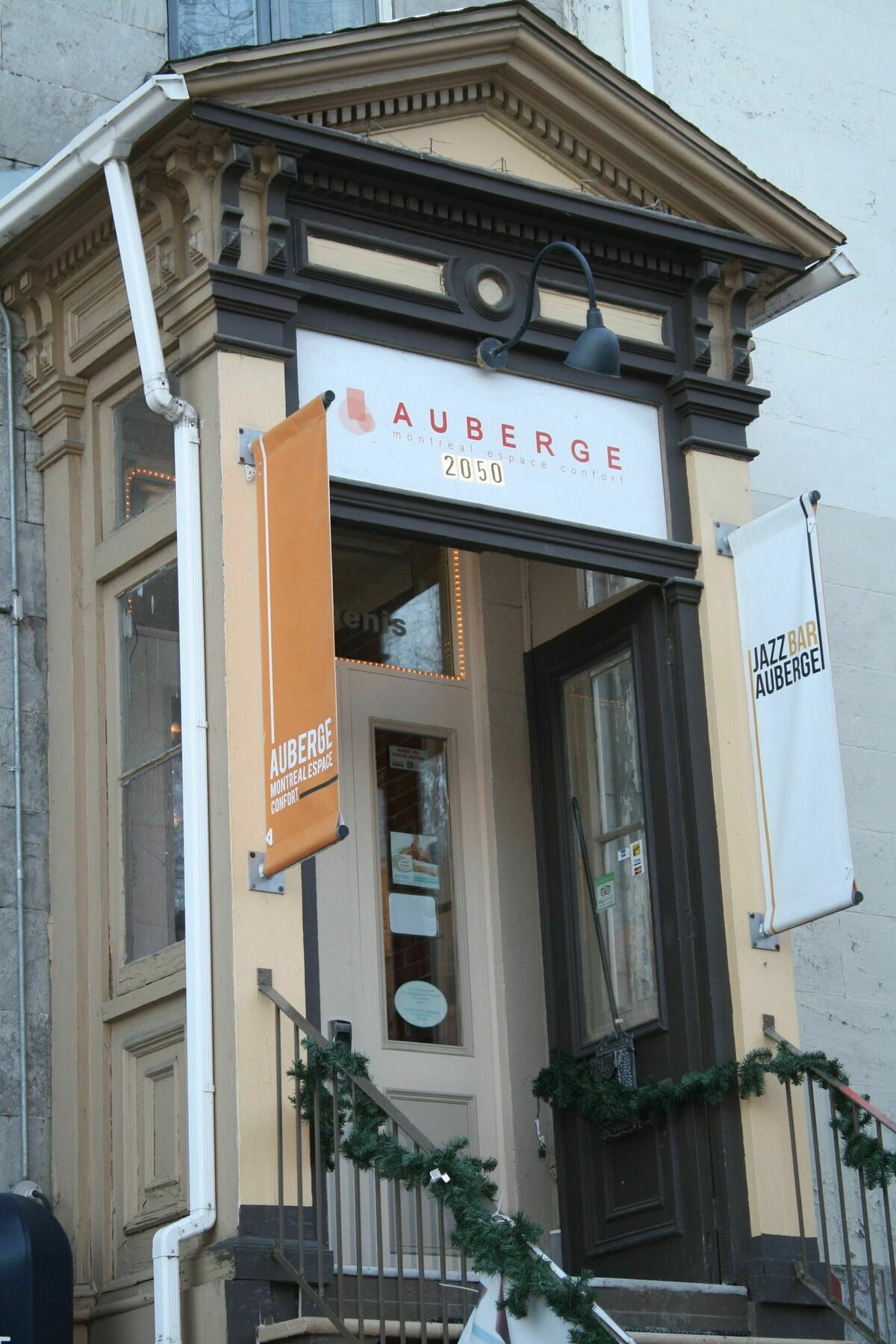 Auberge & Hotel Montreal Espace Confort Екстер'єр фото